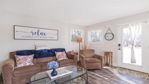 Ottawa House | Huck Finn