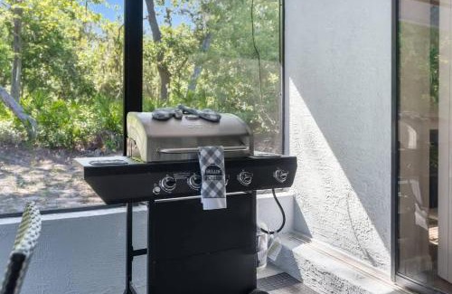 Windsor Mill House | Hudson retreat, 3 Bedroom Pool Home!