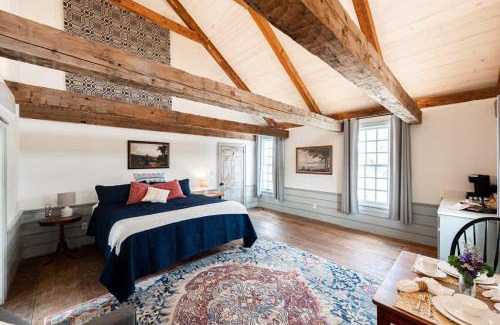 Waco House | Hudson upstairs suite - The Mohawk Valley House