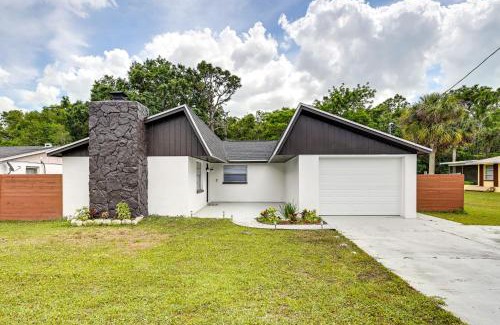 Gulf Coast Acres House | Hudson Vacation Rental with Game Room 3 Mi to Beach