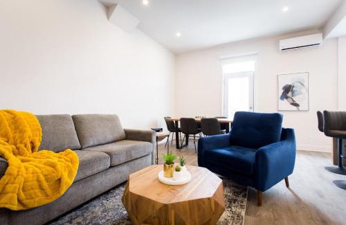 Griffintown Apartment | Huge 2 Bdr with Balcony in Mile End by Den Stays