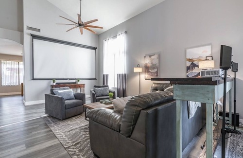 Glenmont Estates House | Huge 4 bedroom home filled with entertainment for all!