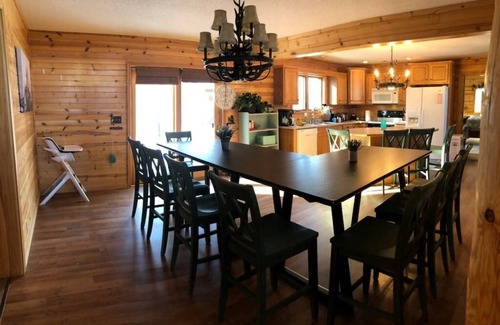 New Lisbon House | Huge Cabin near Castle Rock Lake - New Lisbon, WI
