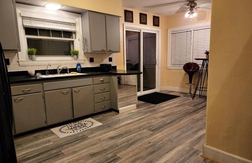 Machesney Park House | Huge deck & yard Near Indoor Sports Arena! Spacious! Smart TVs! Fast Wifi! Cozy.