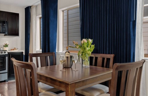 Russian Hill Condo | Huge discount! Watch Blue Angel Air Show in golden October!