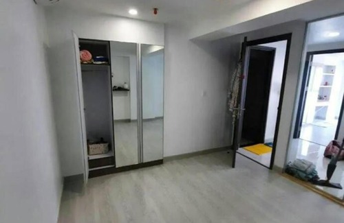 Medan Apartment | Huge Family Room 94m2 Jati Junction - Pool & Gym