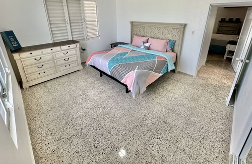 Coto House | Huge Home, Renovated 5 Bedrooms, 4 Bathroom, 2 Pools, kitchen near Best Beaches