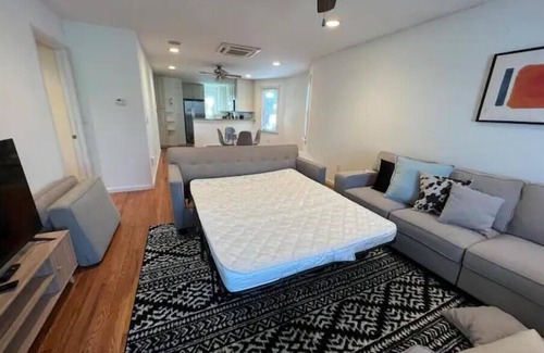 Linden House | Huge house by NWK Airport and 20 mins to NYC