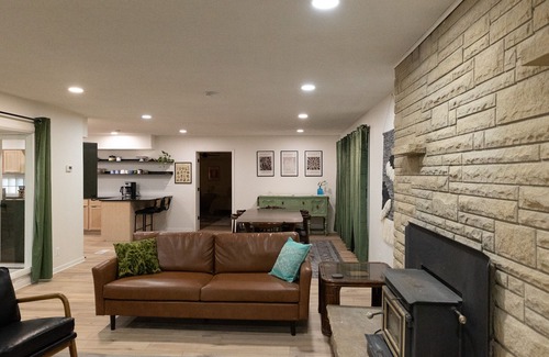Wichita House | Huge House with a huge yard walking distance to Wichita State University.