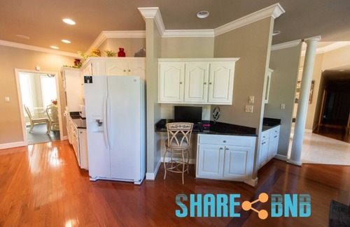 Little Rock House | Huge Lake Front Home w/EV Charger, Tennis, Basketball and more!