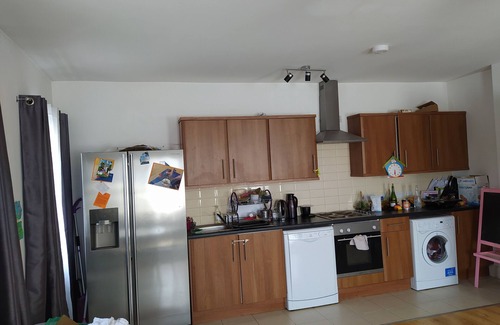 Markhouse Apartment | Huge luminous 1 bed flat in East London