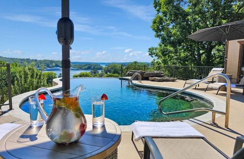 Linn Creek House | Huge Mansion/Pool/Sleeps 30+