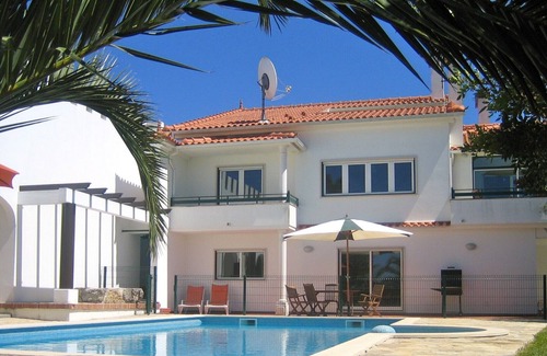 Coto Apartment | Huge salt water heated pool, BBQ, WiFi, child focussed.