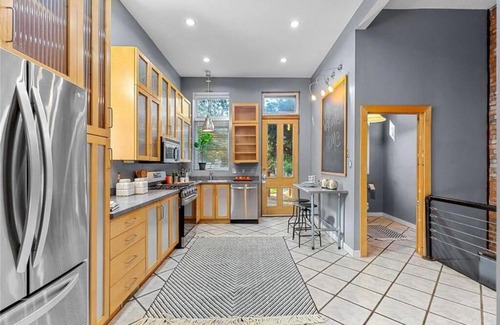 Lafayette Square House | Huge Victorian Home in Historic Lafayette Square