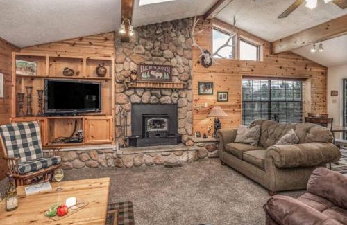 Ruidoso House | Hughes, Cabin at Ruidoso, with Forest View