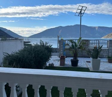Risan Apartment | Hugo Apartment Risan