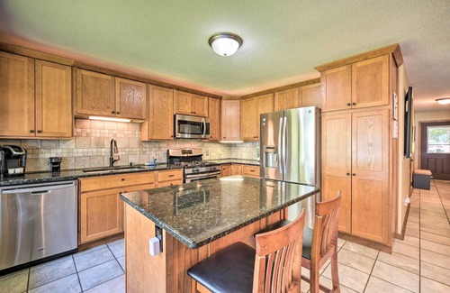 Centerville House | Hugo Home, Direct Lake Access & Private Dock!