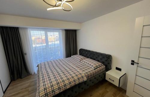 Zalau Apartment | HUGO House Luxury & Quiet - Free Parking