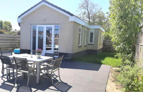 Dirkshorn House | Huisje Britt met grote tuin en veel privacy