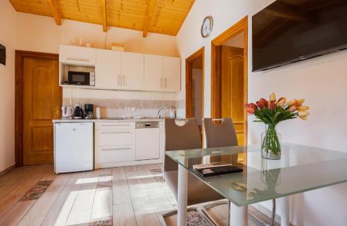 Balatonmariafurdo Apartment | Hullám Nyaraló