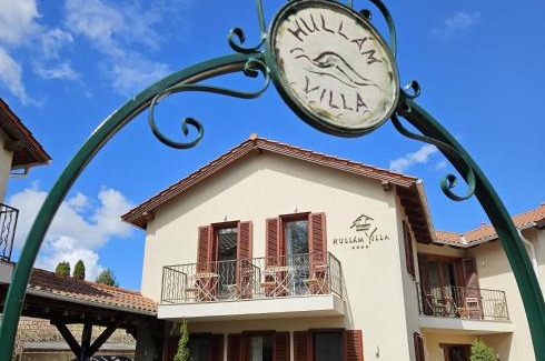 Balatonmariafurdo Bed & Breakfast | Hullám Villa B&B