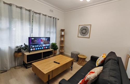 Heathmont Apartment | Humble Abode near Ringwood