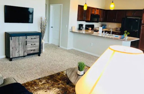 Pearland Apartment | Humble Abode ~ New 2 Bedroom~ Like Home~Vaulted Ceilings~Spacious