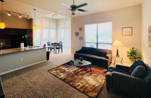 Pearland Apartment | Humble Abode ~ New 2 Bedroom~ Like Home~Vaulted Ceilings~Spacious