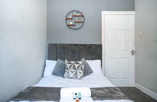 Gateshead Apartment | Humble Home NE - Short & Long stay or Contractors
