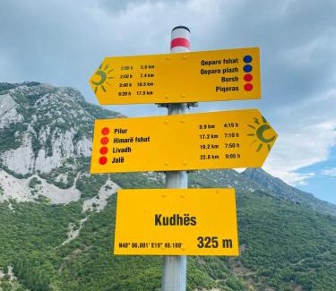 Himare House | Hummingbird