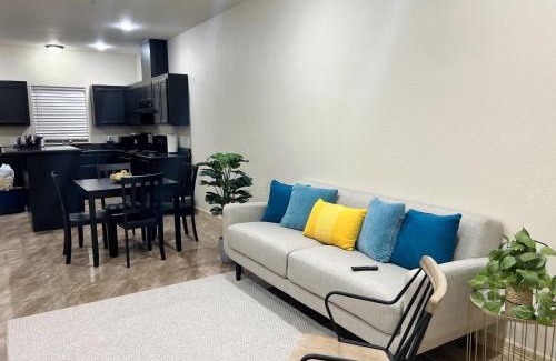 Pharr Apartment | Hummingbird Apt 8