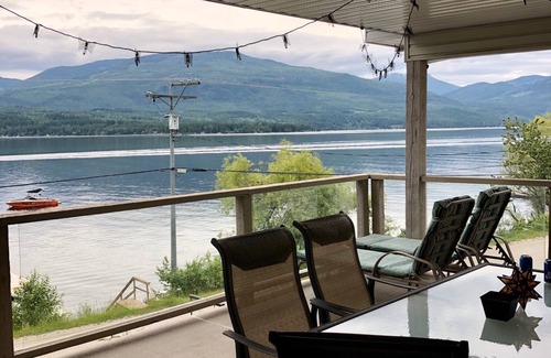 Blind Bay Condo | Hummingbird Bay Lake Shore Getaway