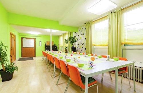 Wenzigerode House | hundefreundliches Gruppenhaus in Hessen mit Garten, cleaning included