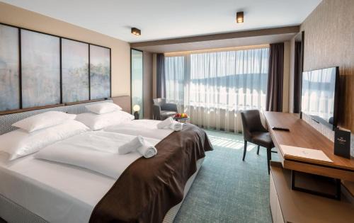 Balatonalmadi Hotel | Hunguest Hotel Bál Resort