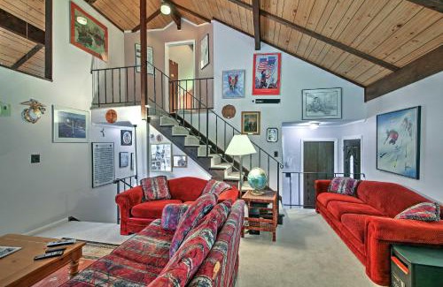Hunter House | Hunter Hideaway with Yard and Deck 3 Mi to Ski Slopes