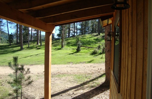 Custer Cabin | HUNTER'S CABIN, Perfect in every way for your Black Hills getaway, near Custer