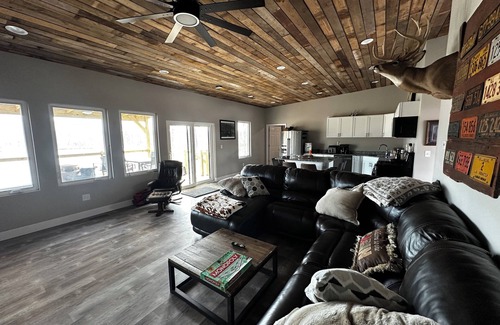 Loogootee Cabin | Hunter's Heaven overlooking private lake on 30 acres.