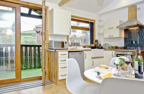 Kingskerswell House | Hunters Lodge