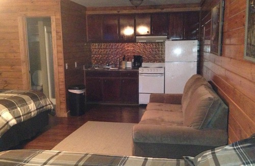 Samburg House | Hunting And Fishing Lodge