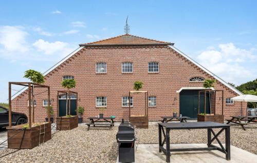 Detern Apartment | Hunting Lodge