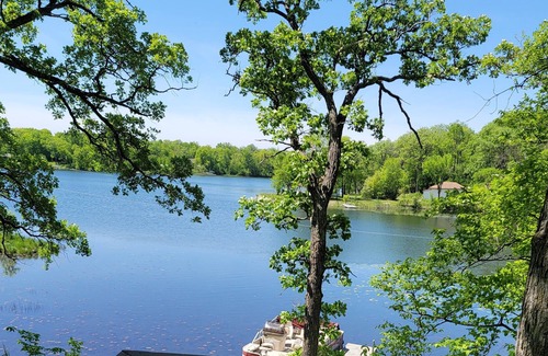 Vergas House | Hunting season is here!! Cozy Casita on Loon Lake-dog friendly!