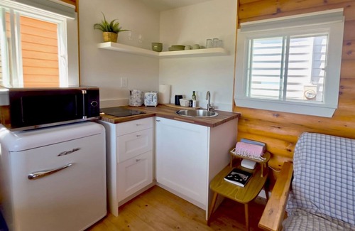 Hunts Point Cabin | Hunts Point 1-BR Coastal Retreat - Cottage # 7