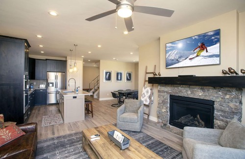 Ogden House | Huntsville, Utah Townhome near Snowbasin Ski Resort.EW28