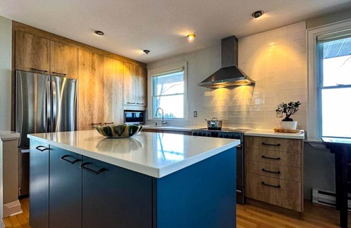 Bluewater Cottage | Huron Coastal, Sauna, 2 King beds - Lakefront with Shared Access