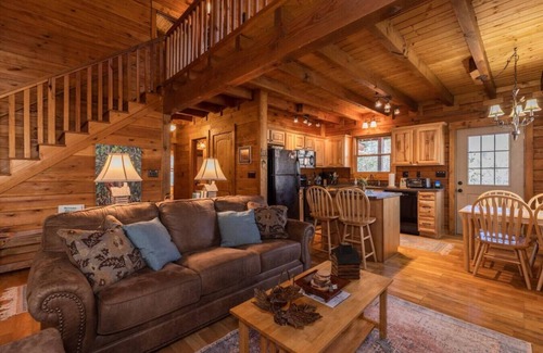 Deep Gap Cabin | Hurricane Hideaway*Hot Tub*Game Rm*Views*PetsOK