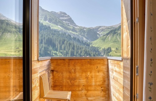 Schroecken Apartment | HUS 24