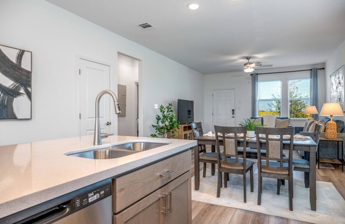 Hutto House | Hutto Executive Suite