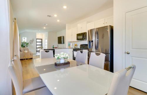Hutto House | Hutto Getaway with Yard, 9 Mi to Lake Pflugerville!