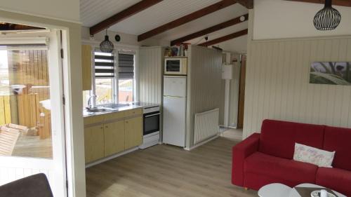 Holmavik House | Hvammur 1 with private hot tub
