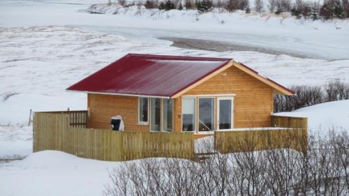 Holmavik Cabin | Hvammur 2 Bjarg with private hot tub